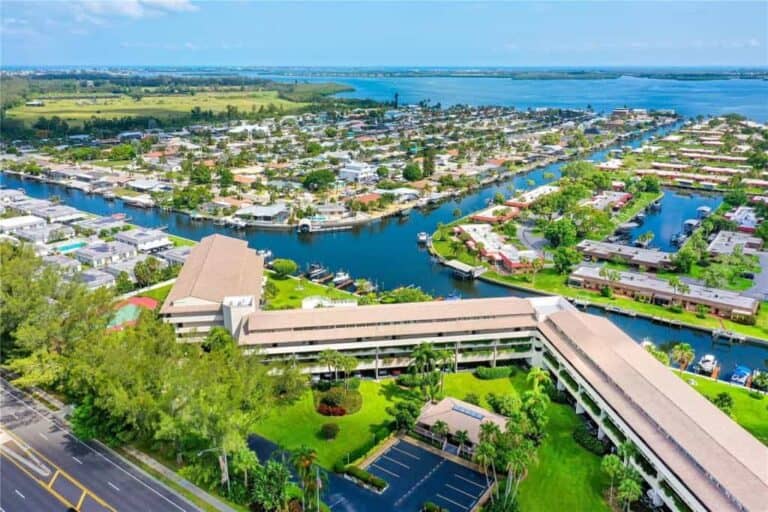 Bradenton FL. Condos - Aerial View