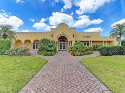 Casa Mar Condos in Siesta Key, FL. - Clubhouse