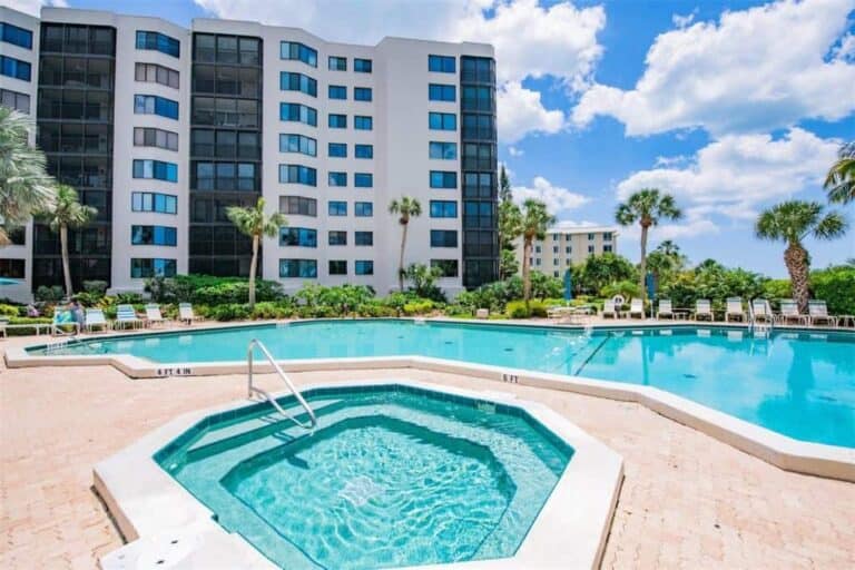 Casarina Condos in Siesta Key, FL. - Hot Tub