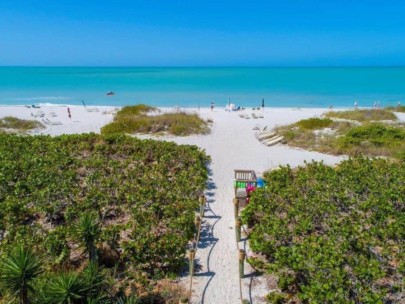 Castillian Condos in Longboat Key, FL. - Beach Access