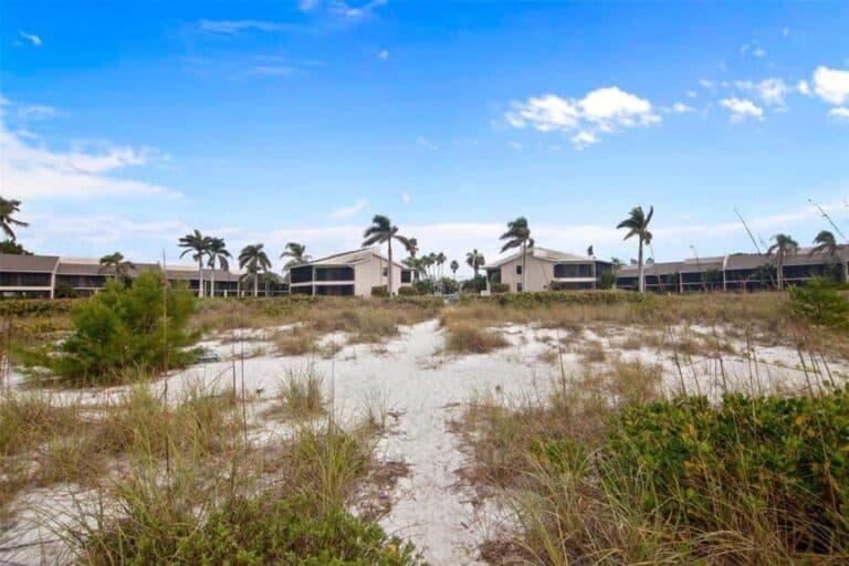 Cedars West Condos in Longboat Key, FL. - Beach Access