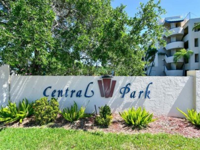 Central Park Condos in Downtown Sarasota, FL. - Entrance Sign