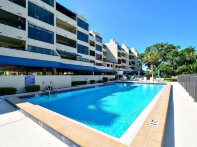 Central Park Condos in Downtown Sarasota, FL. - Pool