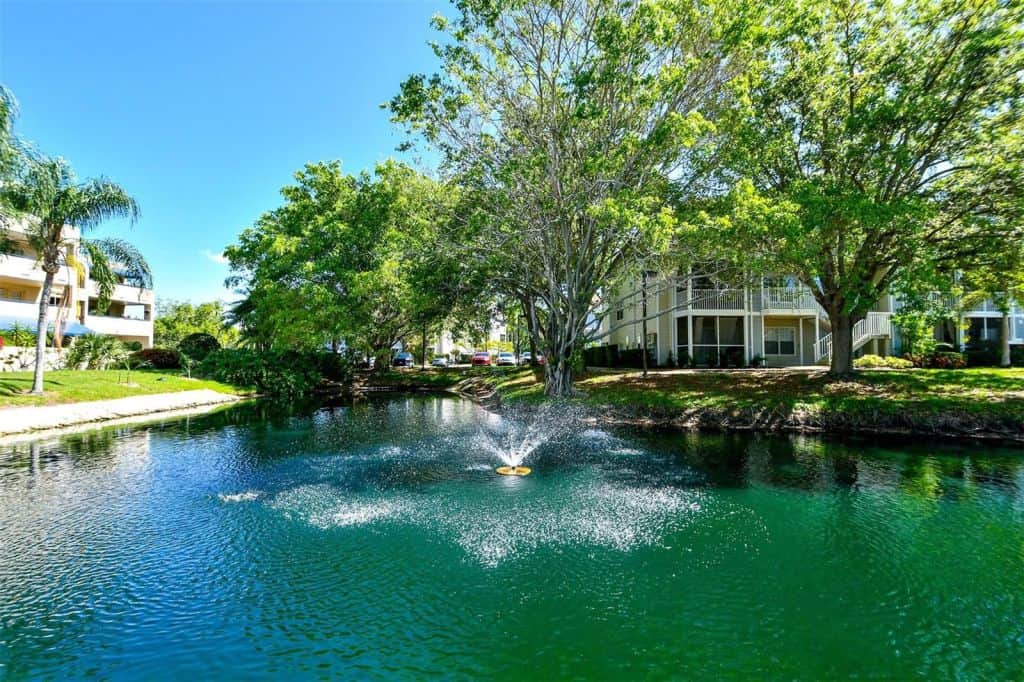 Central Park Condos in Downtown Sarasota, FL. - Fountain