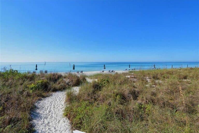 Club Longboat Condos in Longboat Key, FL. - Beach Pathway