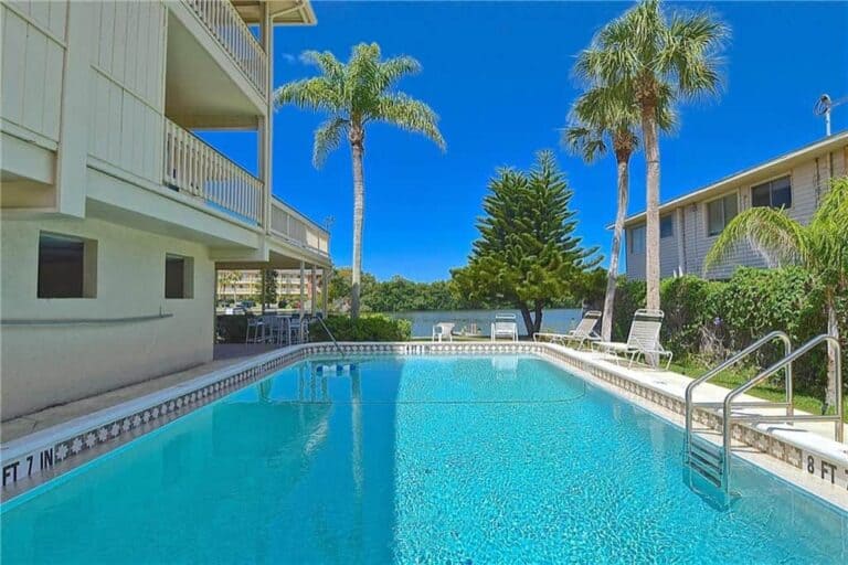 Cozy Cove Condos in Siesta Key, FL. - Pool