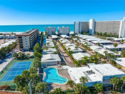 Crescent Arms Condos in Siesta Key, FL. - Aerial