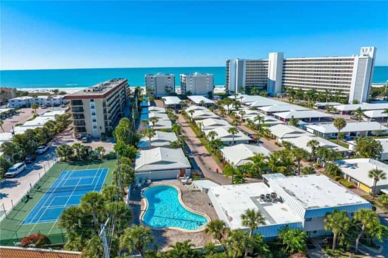 Crescent Arms Condos in Siesta Key, FL. - Aerial