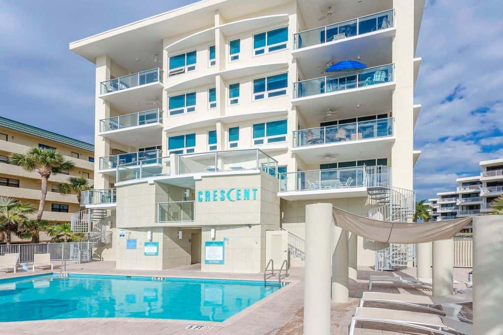 Crescent Condos in Siesta Key, FL. - Pool