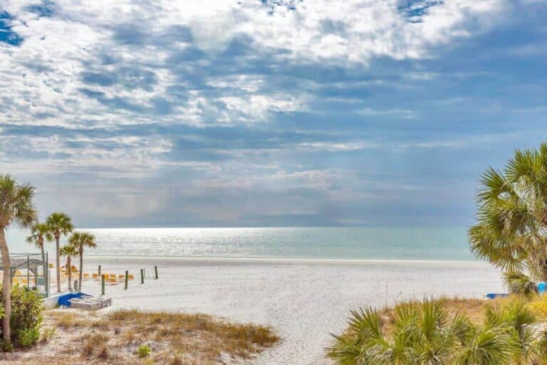 Crescent Condos in Siesta Key, FL. - Beach