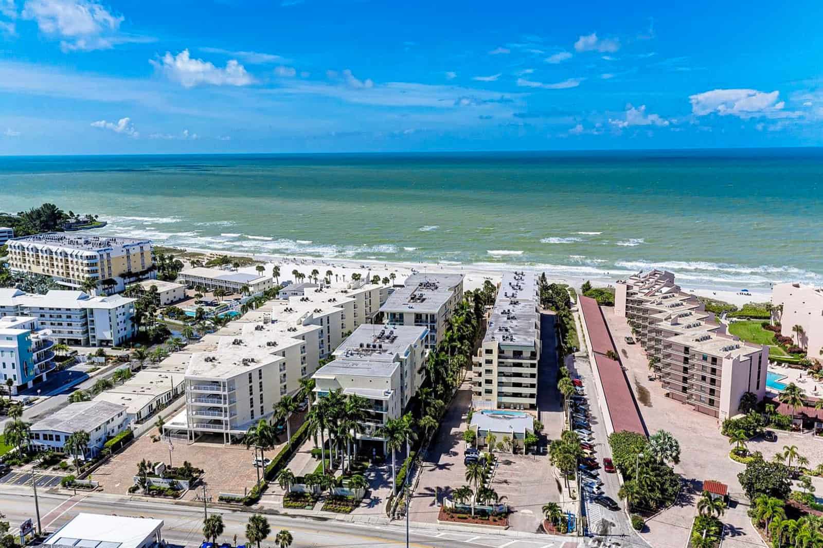 Crescent Condos For Sale in Siesta Key, FL.