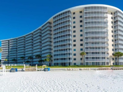 Crystal Sands Condos in Siesta Key, FL. - Building