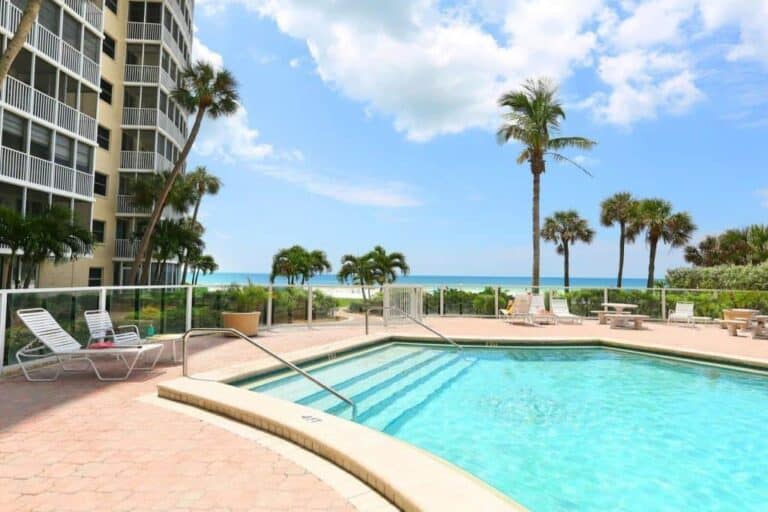 Crystal Sands Condos in Siesta Key, FL. - Pool