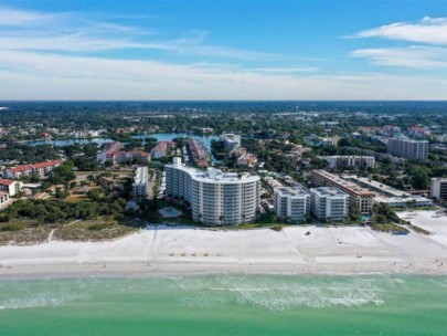 Crystal Sands Condos in Siesta Key, FL. - Waterfront