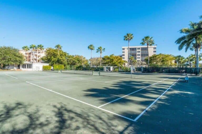 Dolphin Bay Condos in Siesta Key, FL. - Tennis Courts