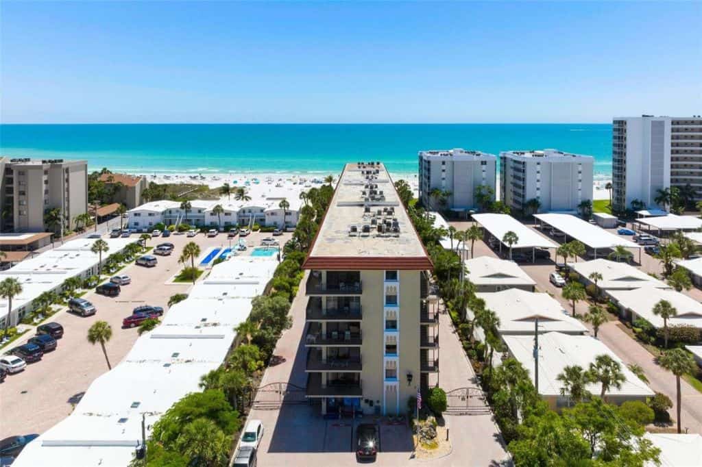 El Presidente Condos in Siesta Key, FL. - Aerial