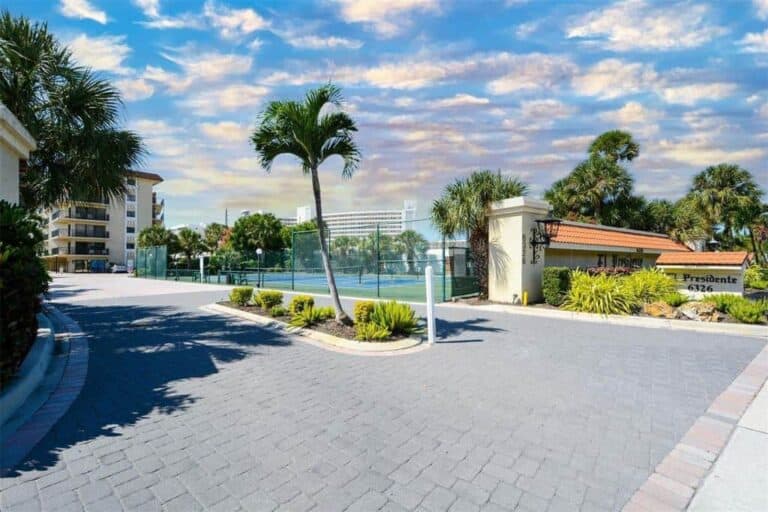 El Presidente Condos in Siesta Key, FL. - Entrance