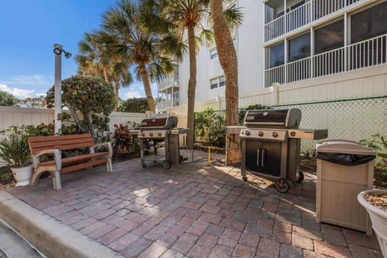 El Presidente Condos in Siesta Key, FL. - BBQ Area