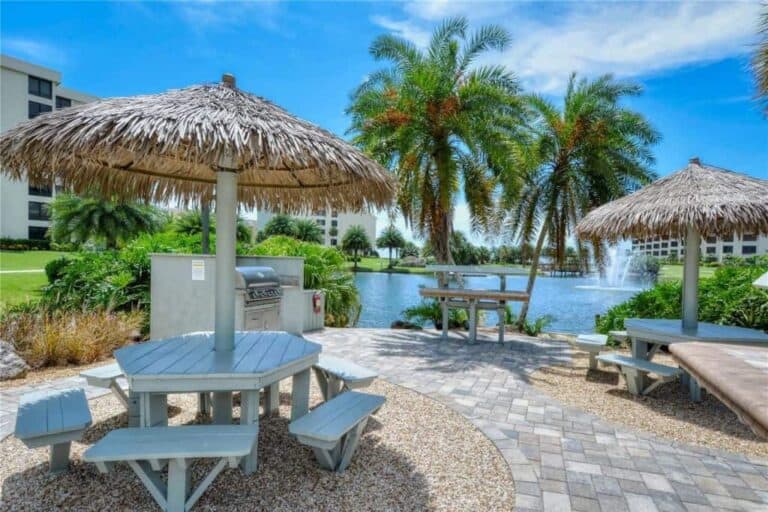 Gulf and Bay Club Condos in Siesta Key, FL. - BBQ Grills