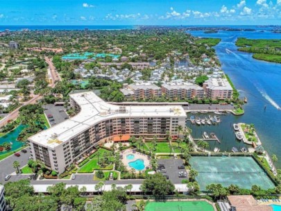 Harbor Towers Condos in Siesta Key FL. - Aerial View