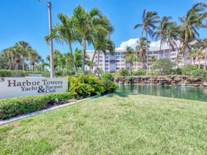 Harbor Towers Condos in Siesta Key FL. - Entrance Sign