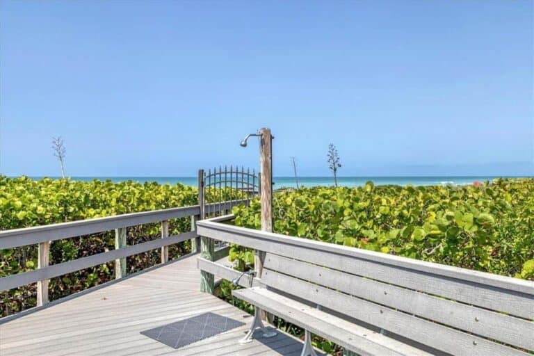 Hidden Lagoon Condos in Siesta Key, FL. - Beach Access