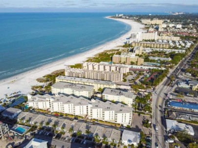 House of the Sun Condos in Siesta Key, FL. - Waterfront