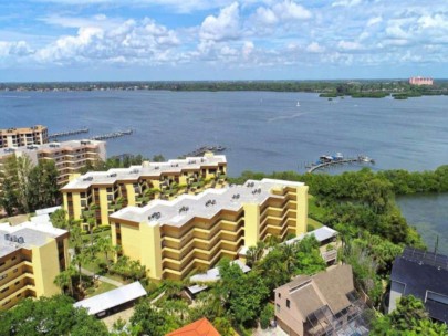 Island Reef Condos in Siesta Key, FL. - Waterfront Aerial