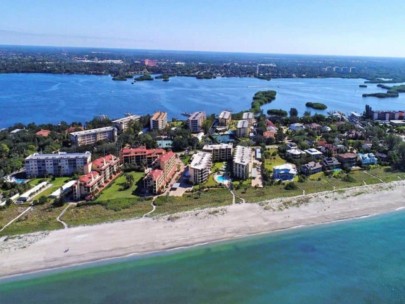 Island Reef Condos in Siesta Key, FL. - Aerial