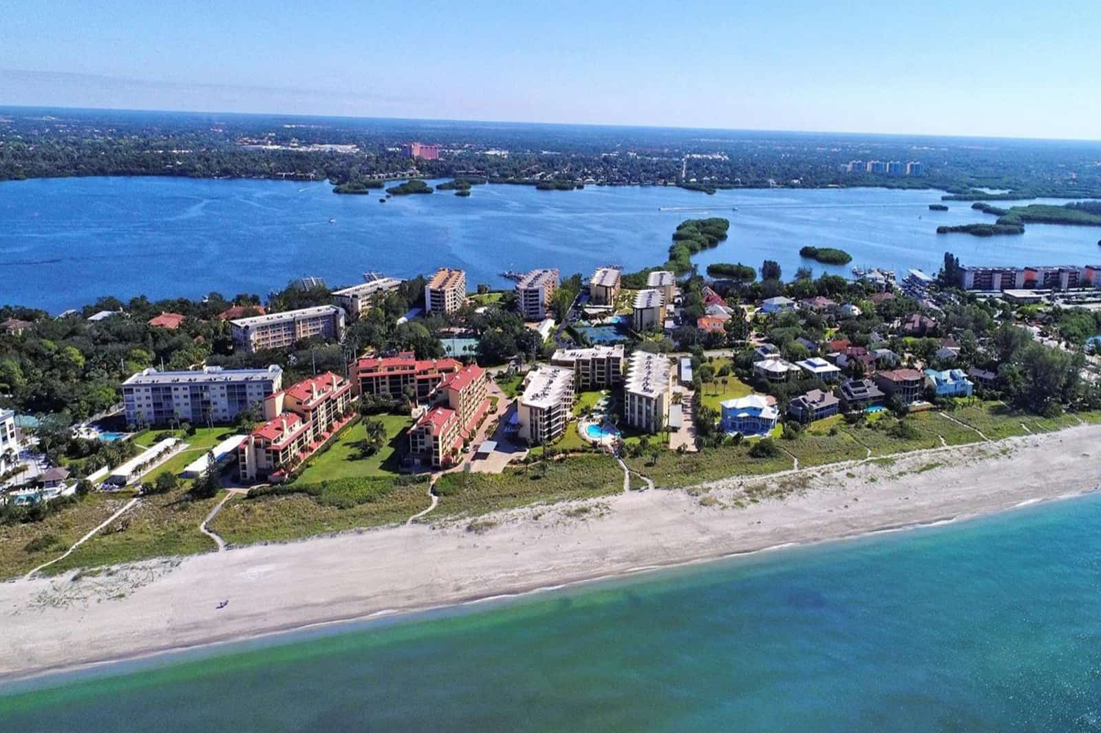 Island Reef Condos For Sale in Siesta Key, FL.