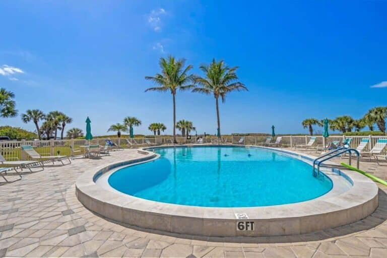 Island Reef Condos in Siesta Key, FL. - Pool