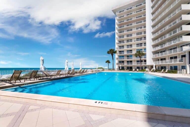 Islander Club Condos in Longboat Key, FL. - Pool