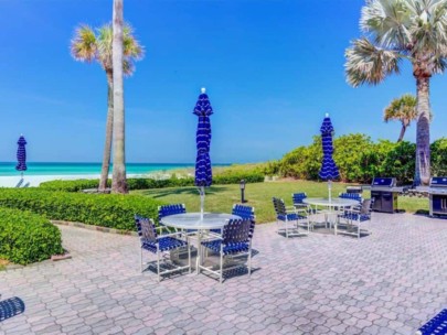 Islands West Condos in Longboat Key, FL. - Beach Access