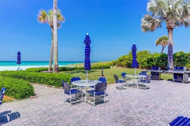 Islands West Condos in Longboat Key, FL. - Beach Access