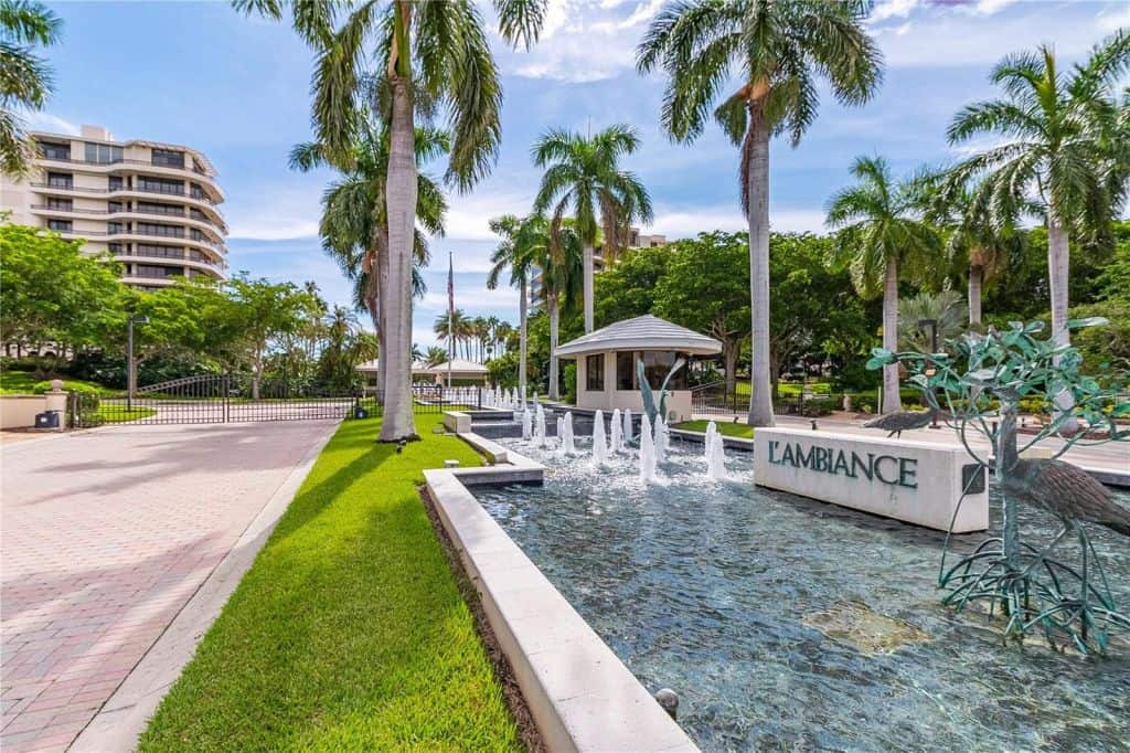 L' Ambiance Condos in Longboat Key, FL. - Entrance