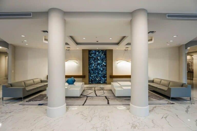 L&#039; Ambiance Condos in Longboat Key, FL. - Lobby