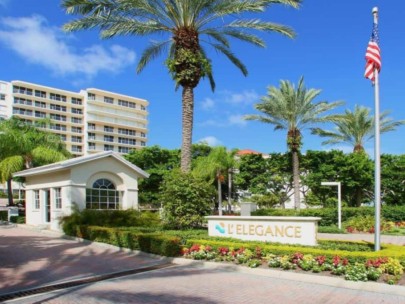 L'Elegance Condos in Lido Key - Sarasota, FL. - Entrance Sign