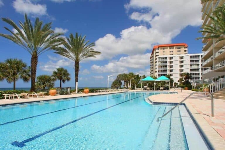 L&#039;Elegance Condos in Lido Key - Sarasota, FL. - Pool