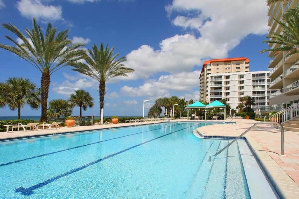 L'Elegance Condos in Lido Key - Sarasota, FL. - Pool