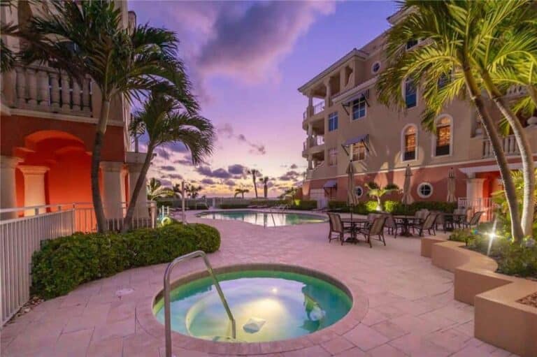 La Firenza Condos in Longboat Key, FL. - Hot Tub