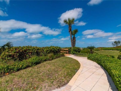 La Firenza Condos in Longboat Key, FL. - Walkway