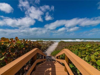 La Firenza Condos in Longboat Key, FL. - Beach Access