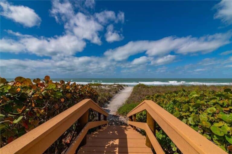 La Firenza Condos in Longboat Key, FL. - Beach Access