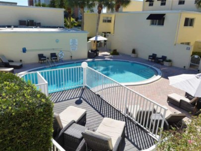 La Playa Condos in Longboat Key, FL. - Pool