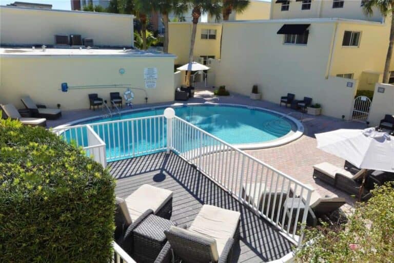 La Playa Condos in Longboat Key, FL. - Pool