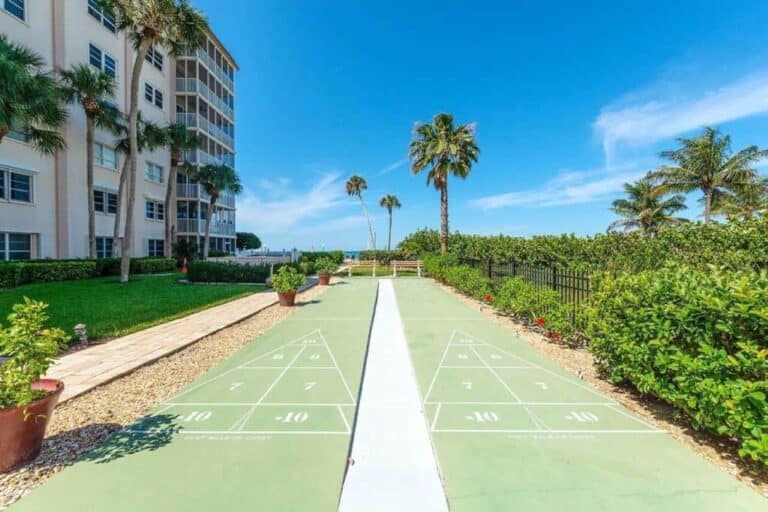 Lido Ambassador Condos in Lido Key Sarasota FL. - Shuffleboard