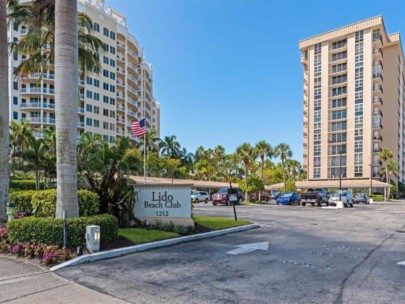 Lido Beach Club Condos in Sarasota, FL - Entrance Sign