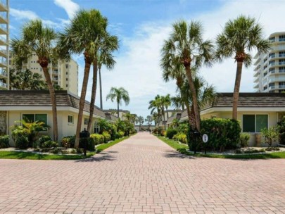 Lido Harbour Condos For Sale in Sarasota, FL. - Villas