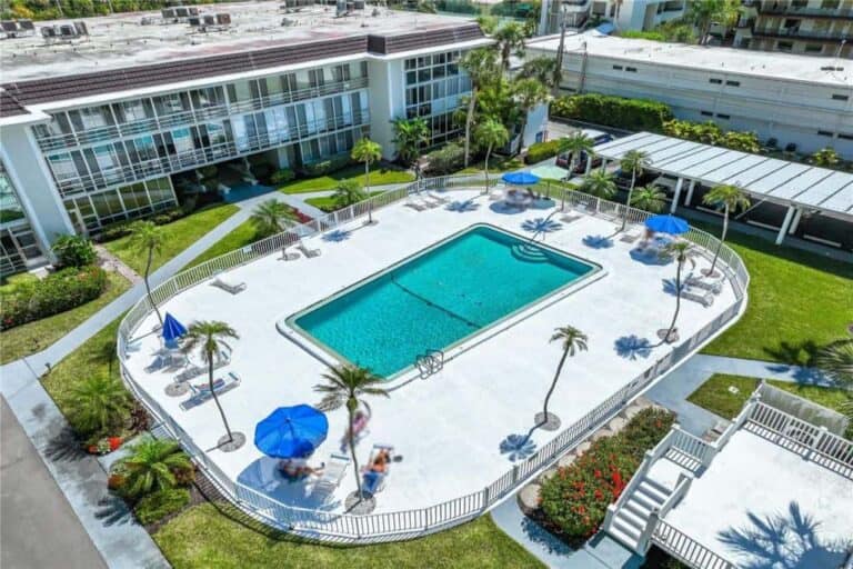 Lido Harbour South Conos in Sarasota, FL. - Pool Aerial
