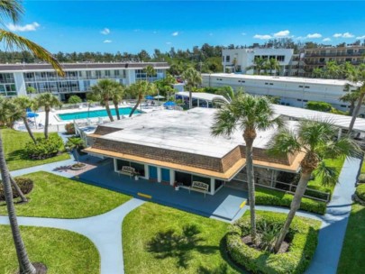 Lido Harbour South Conos in Sarasota, FL. - Building Aerial